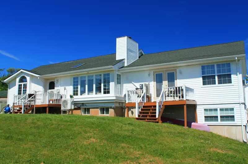 Celtic Shores Coastal Inn & Suites