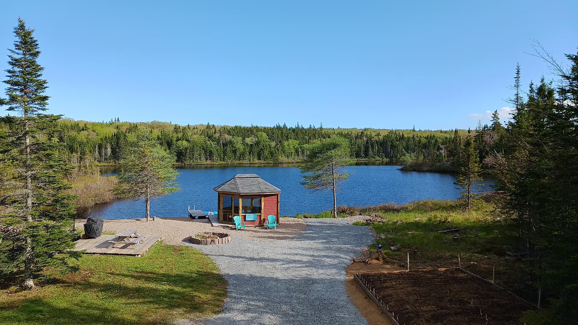 Fiddler’s Lake Escape Vacation Apartment
