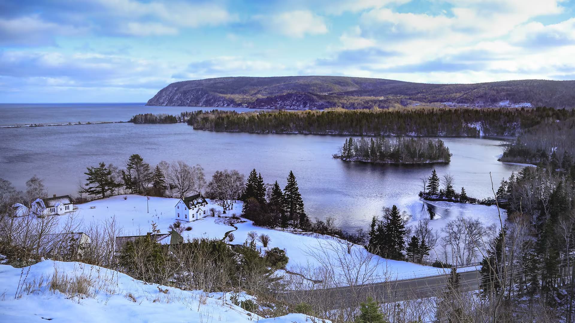 Freshwater Lake Look-off Trail