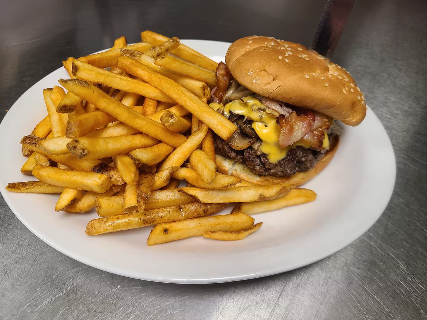 Papa’s Pub and Eatery